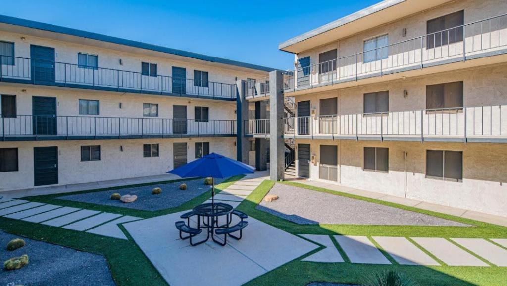 Apartemen Gorgeous Cozysuites In Camelback With Pool Parking *