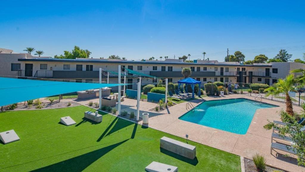 Gorgeous Cozysuites In Camelback With Pool Parking Phoenix